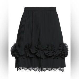 Burberry Black Lace Trim Ruffled Pleated Mini Skirt